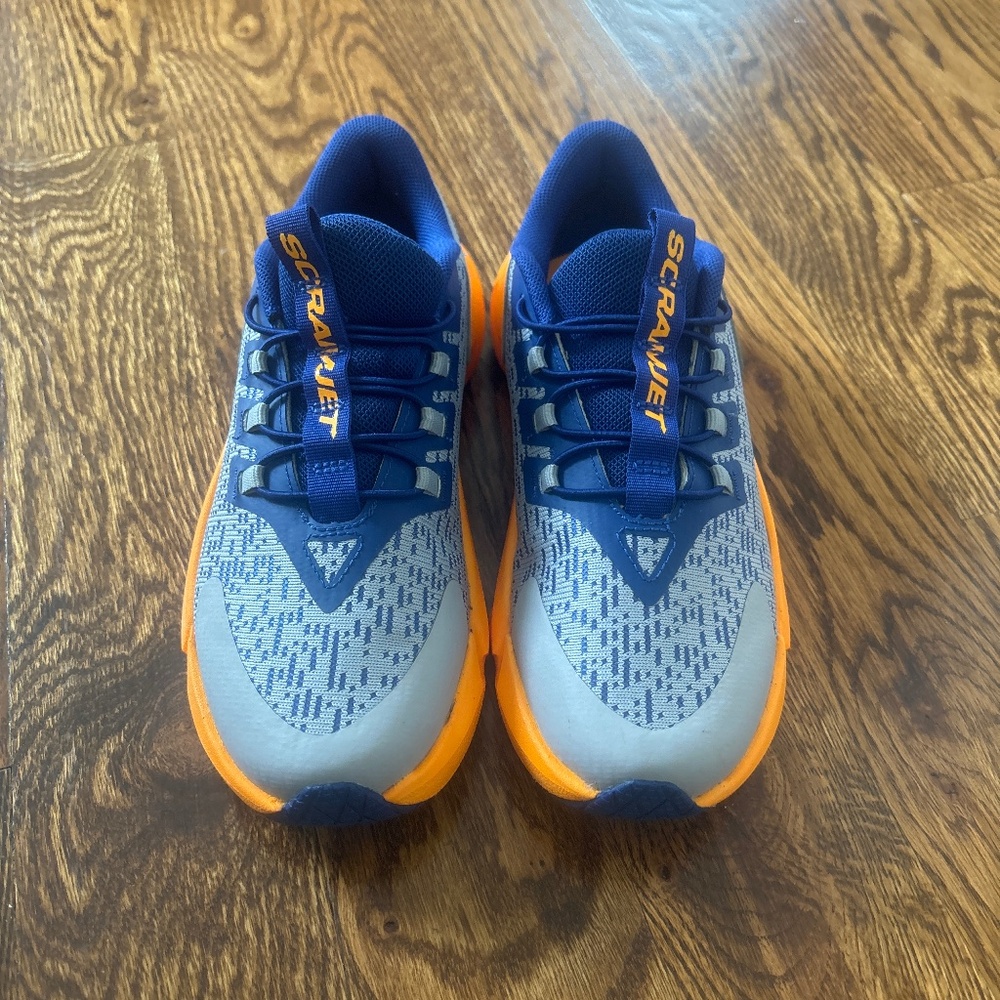 Boys Size 3 Under Armor ScreamJet Running Sneaker